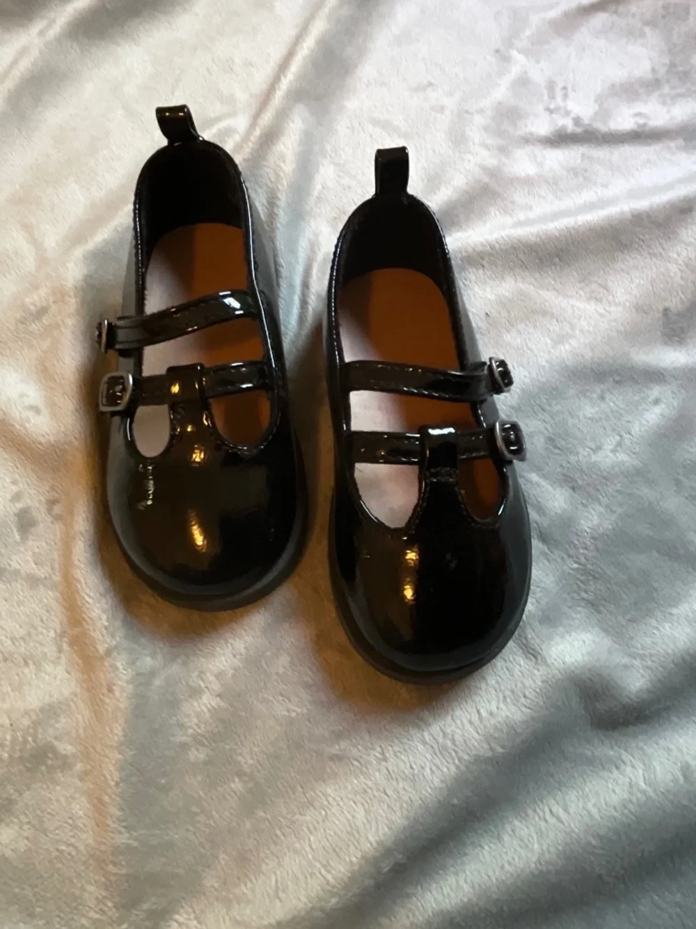 Old Navy Girls Dress Shoes Double Buckle Mary Jane’s size 7 Like New